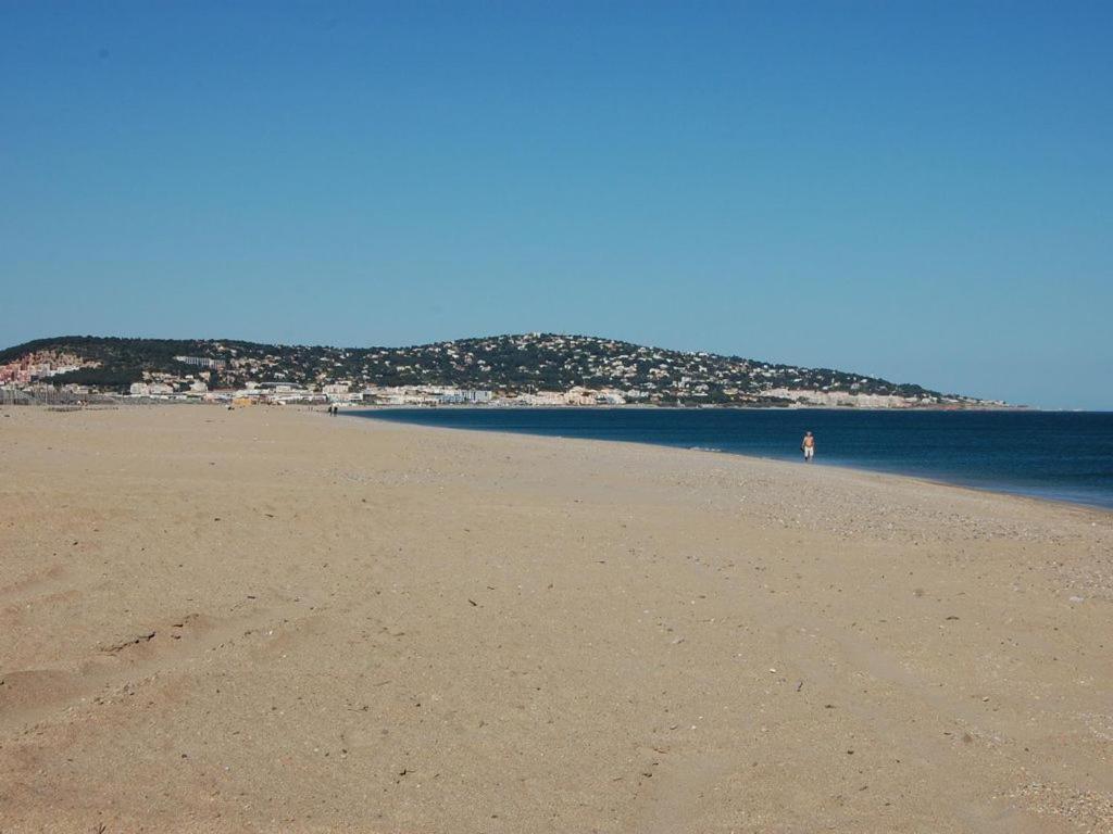 セット Maison Pres De La Plageヴィラ エクステリア 写真